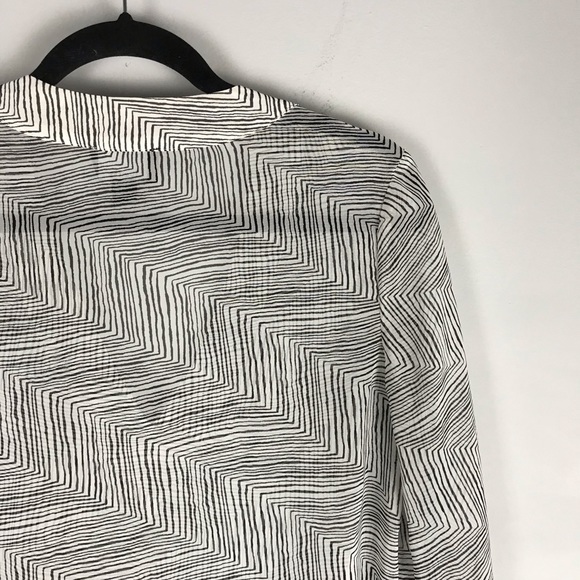 Lumiere vneck blouse long sleeve sheer white black - Picture 6 of 7